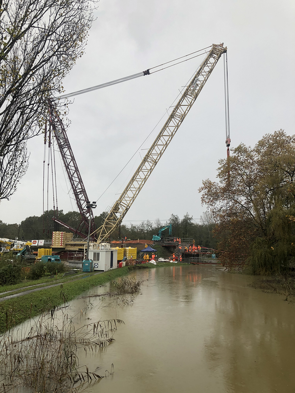 Confortement du Pont rail de l�Ardannavy sur Urcuit (64)